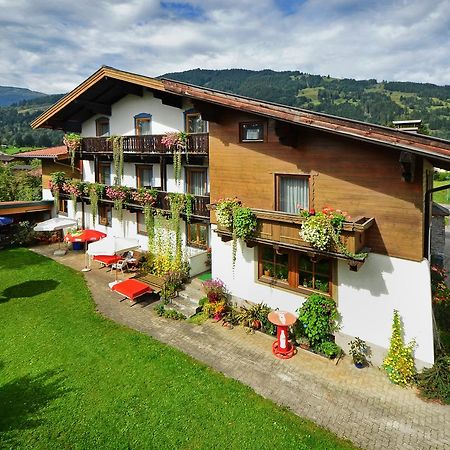 Pension Erlhof Saalfelden Εξωτερικό φωτογραφία